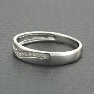 9ct White Gold Diamond Ring