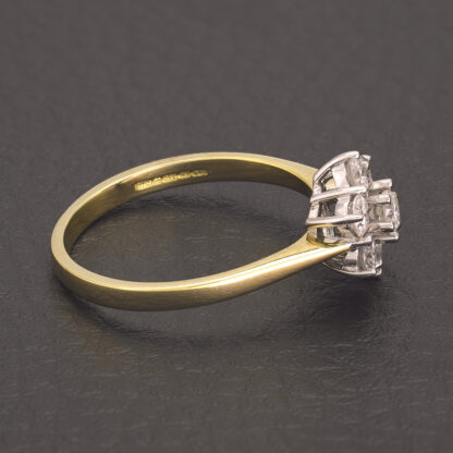 18ct Yellow Gold 1.00ct Diamond Daisy Ring - Image 2