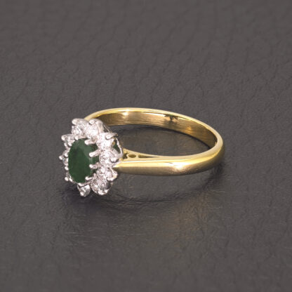 18ct Yellow Gold Emerald And 0.30ct Diamond Cluster Ring - Image 3