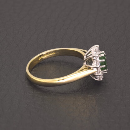 18ct Yellow Gold Emerald And 0.30ct Diamond Cluster Ring - Image 4