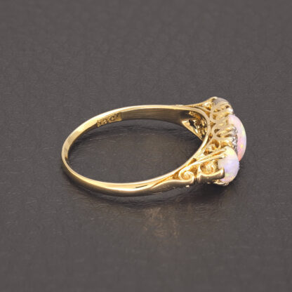 18ct Yellow Gold Opal And Diamond Ring - Image 2