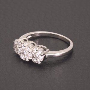 14ct White Gold 1.00ct Diamond Cluster Ring