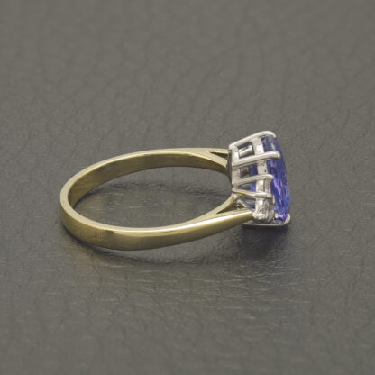 18ct Yellow Gold 0.20ct Diamond And 1.80ct Tanzanite Ring - Image 3