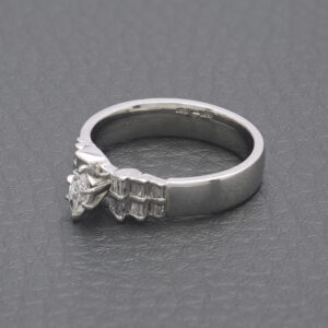 18ct White Gold 0.33ct Diamond Marquise Ring