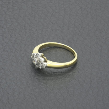 18ct Yellow Gold 0.20ct Diamond Cluster Ring - Image 3