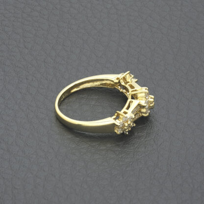 18ct Yellow Gold 0.50ct Diamond Triple Daisy Ring - Image 2