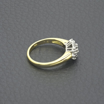 18ct Yellow Gold 0.31ct Diamond Cluster Ring - Image 2