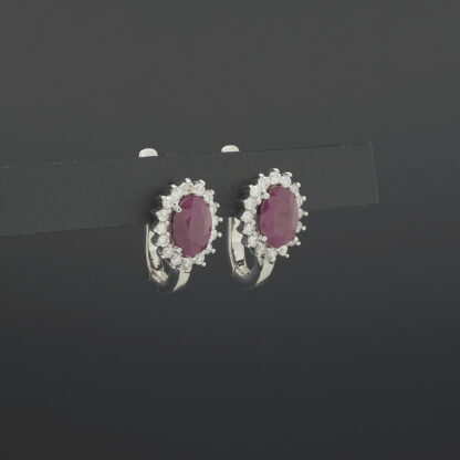 18ct White Gold 0.16ct Diamond And Ruby Cluster Earrings - Image 2