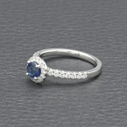 Platinum 0.20ct Diamond And 0.50ct Sapphire Halo Ring - Image 4