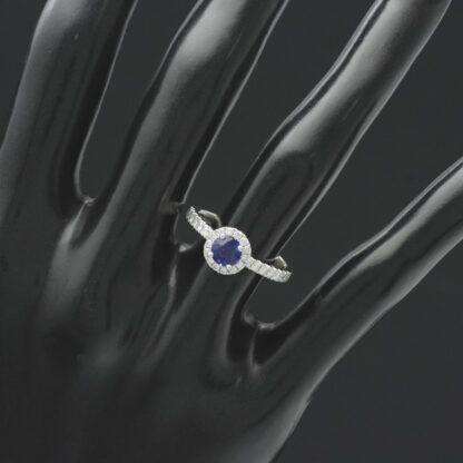 Platinum 0.20ct Diamond And 0.50ct Sapphire Halo Ring - Image 2