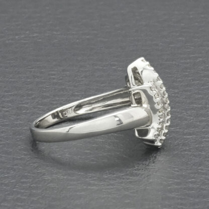 18ct White Gold 0.50ct Baguette And Round Diamond Ring - Image 3