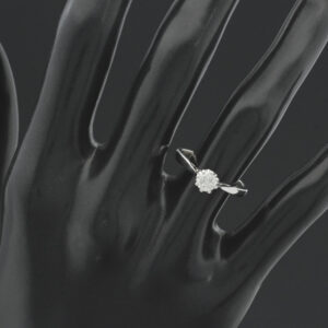 18ct White Gold 0.33ct Round Single Stone Diamond Ring