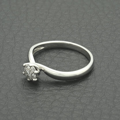 18ct White Gold 0.10ct Diamond Cluster Ring - Image 4