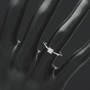 18ct White Gold 0.30ct Diamond Solitaire Ring