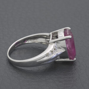 9ct White Gold 5.34ct Ruby &#038; 0.06ct Diamond Set Shoulder&#8217;s Ring