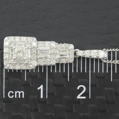 9ct White Gold 0.42ct Diamond Necklace & Pendant 16" - Image 2
