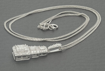 9ct White Gold 0.42ct Diamond Necklace & Pendant 16" - Image 4