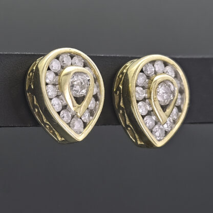 9ct Yellow Gold 0.40ct Diamond Pear Cluster Earrings - Image 4
