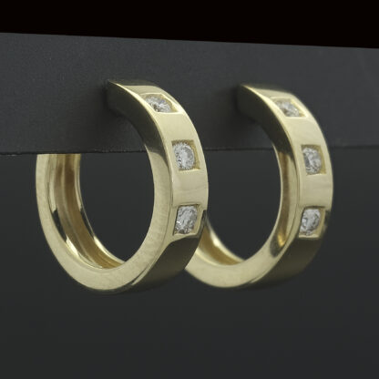 18ct Yellow Gold 0.12ct Diamond Hoop Earrings - Image 4