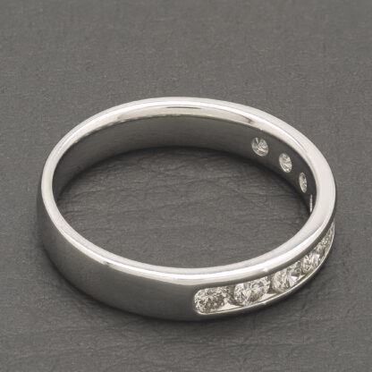 18ct White Gold 0.72ct Diamond 9 Stone Eternity Ring - Image 3