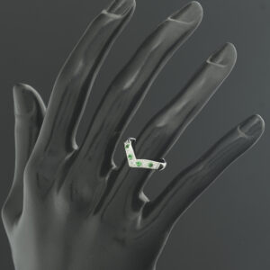 18ct White Gold 0.15ct Diamond &#038; Emerald Wishbone Ring