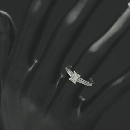 18ct White Gold 0.20ct Diamond Ring - Image 4