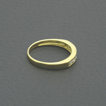 18ct Yellow Gold 0.25ct Diamond Half Eternity Ring - Image 3