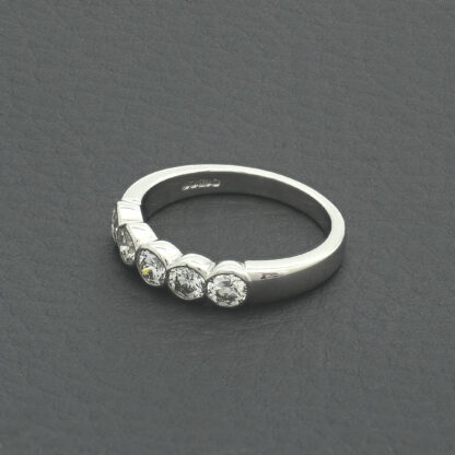 18ct White Gold 0.60ct Diamond Eternity Ring - Image 4
