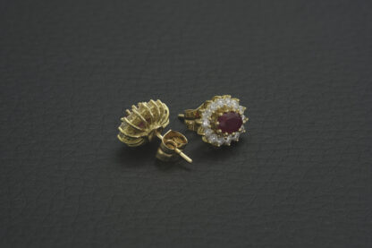 18ct Yellow Gold 0.70ct Diamond & 1.00ct Ruby Cluster Stud Earrings - Image 2