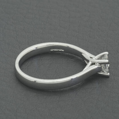 18ct White Gold 0.25ct Diamond Princess Cut Solitaire Ring - Image 3