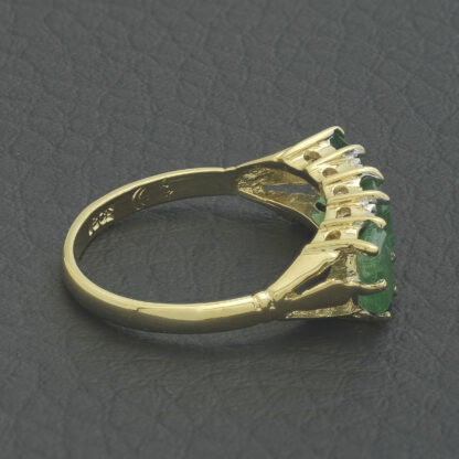 18ct Yellow Gold 0.04ct Diamond & Emerald Ring - Image 2
