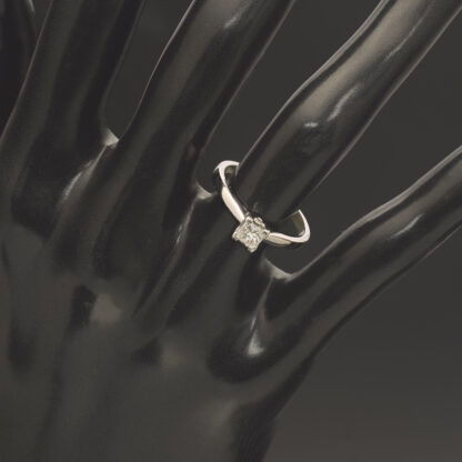 Platinum 0.35ct Diamond Princess Cut Solitaire Ring - Image 4