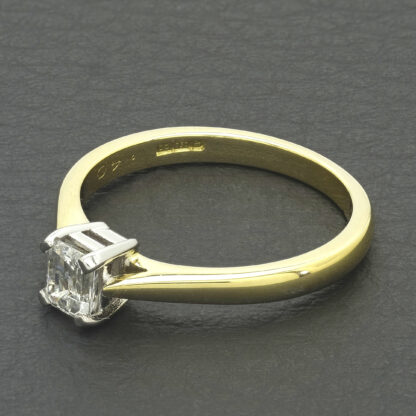 18ct Yellow Gold 0.40ct Emerald Cut Diamond Solitaire Ring - Image 3
