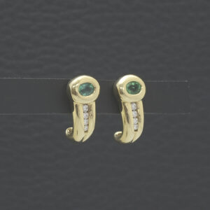 18ct Yellow Gold 0.09ct Diamond &#038; 0.40ct Emerald Stud Earrings
