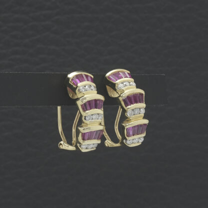 9ct Yellow Gold 0.28ct Diamond & 0.85ct Ruby Stud Earrings - Image 4
