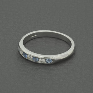 18ct White Gold 0.08ct Diamond &#038; 0.12ct Aqua Ring