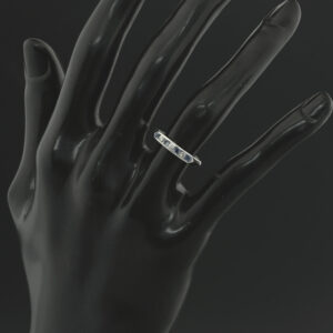 18ct White Gold 0.08ct Diamond &#038; 0.12ct Aqua Ring