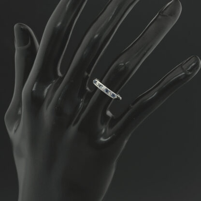 18ct White Gold 0.08ct Diamond & 0.12ct Aqua Ring - Image 4