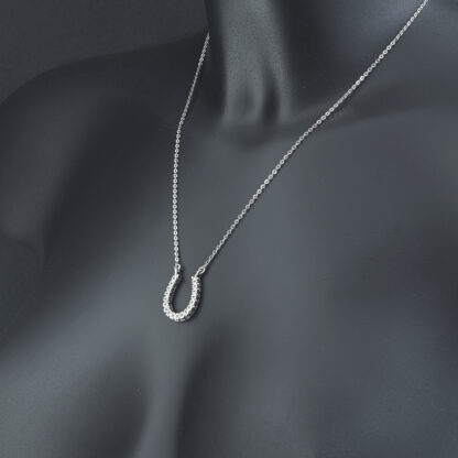 9ct White Gold 0.50ct Diamond Horseshoe Necklace 18.5" - Image 3