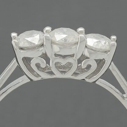 9ct White Gold 0.81ct Diamond 3 Stone Ring - Image 5