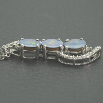 9ct White Gold Opal Doublet Necklace 16'' - Image 3