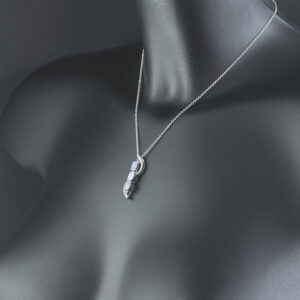 9ct White Gold Opal Doublet Necklace 16&#8221;