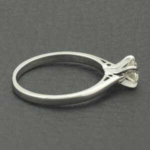 18ct White Gold 0.46ct Diamond Ring