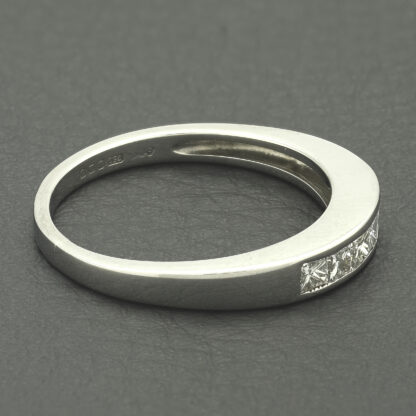 18ct White Gold 0.70ct Princess Cut Diamond Eternity Ring - Image 3