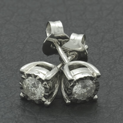9ct White Gold 0.30ct Diamond Stud Earrings - Image 3