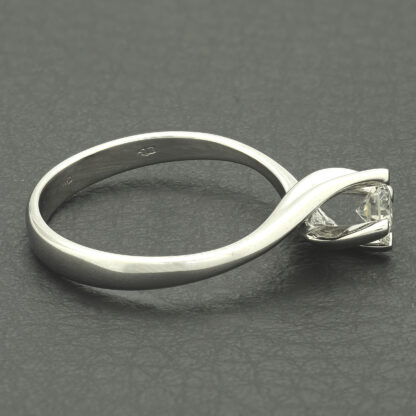 18ct White Gold 0.25ct Diamond Solitaire Ring - Image 4