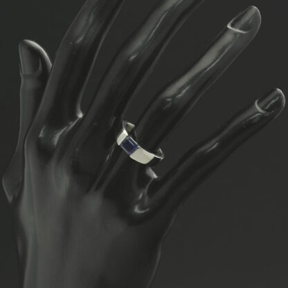 Platinum 1.00ct Sapphire Solitaire Ring - Image 3