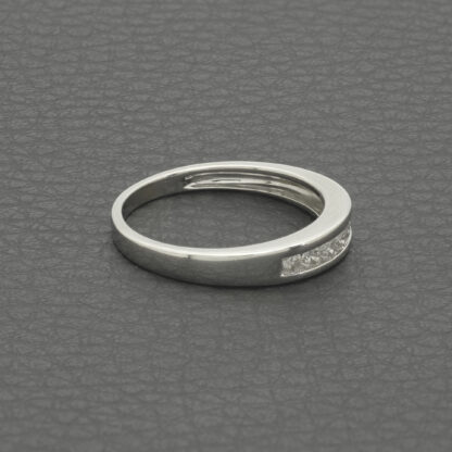 9ct White Gold 0.25ct Diamond Channel Eternity Ring - Image 2