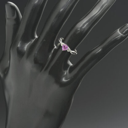 9ct White Gold Pink Sapphire And Diamond Ring - Image 4