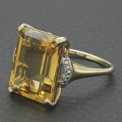 10ct Yellow Gold Citrine Ring - Image 2
